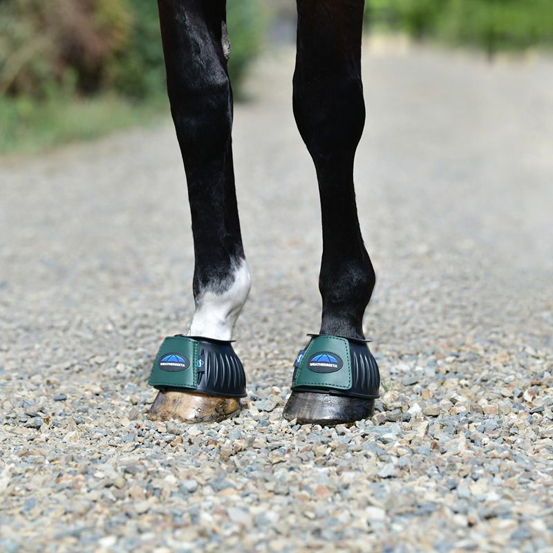 Weatherbeeta Tough-Tec Prime Rubber Bell Boots in Black/Forest Green protect against overreach.