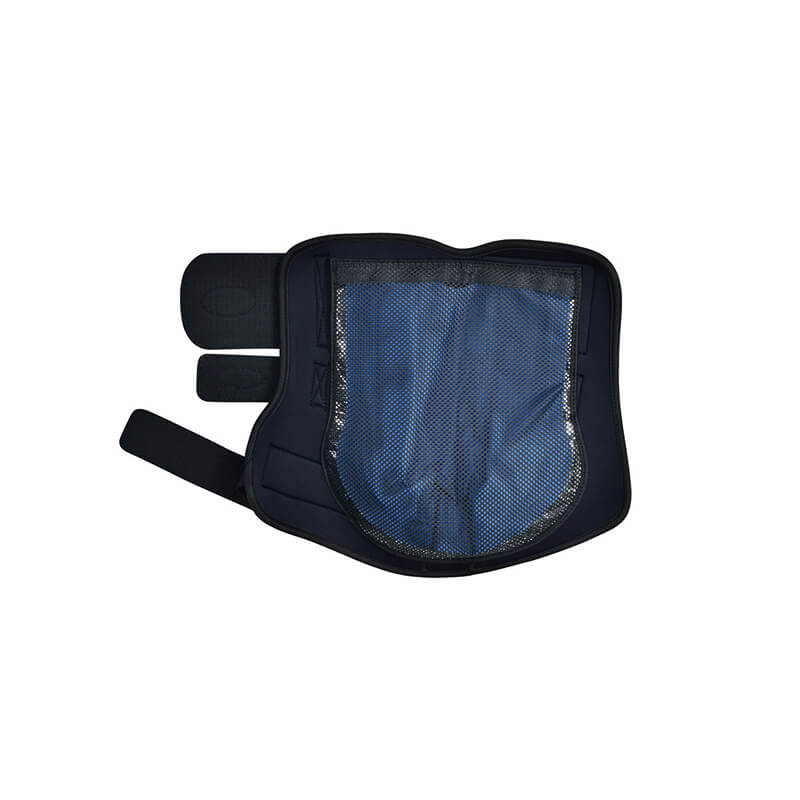 Weatherbeeta Therapy-Tec II Ultra Cool Ice Boots Black for equine recovery or cooling therapy.