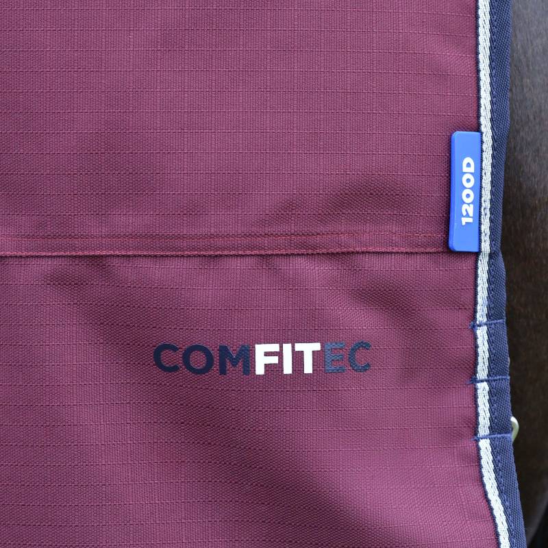 Weatherbeeta Comfitec Essential 50g Burgundy/Navy turnout rug with combo neck.