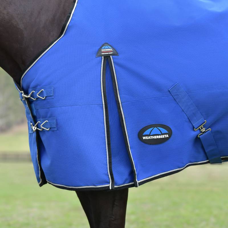 Close-up of a Weatherbeeta Comfitec Essential Standard Neck Turnout Rug 220g on a horse.
