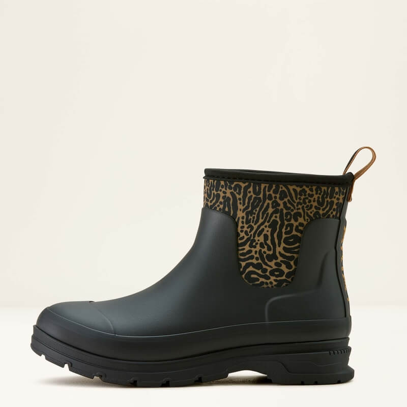 Ariat Kelmarsh Shortie women's outdoor footwear in Black/Ocelot Print with tan pull tab.