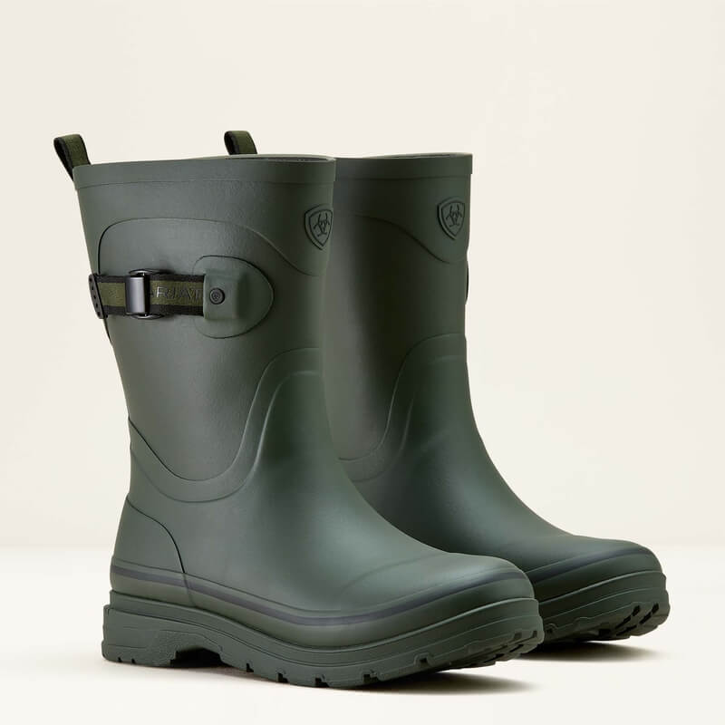 Ariat Kelmarsh Mid Dark Olive boots offer country-chic style and all-day comfort.