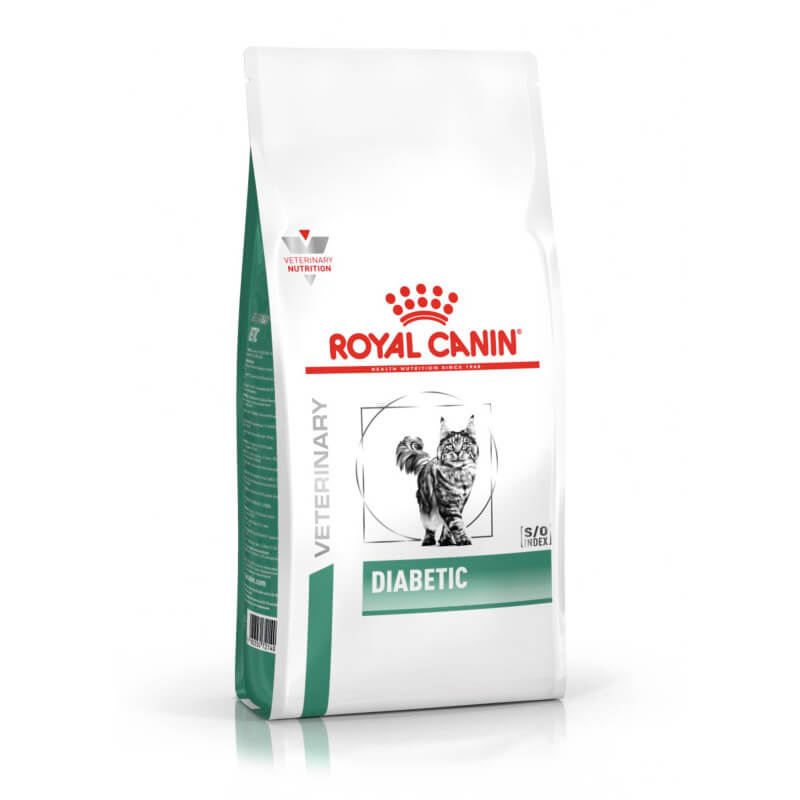 White bag of Royal Canin Veterinary Feline Diabetic cat food with green accents.
