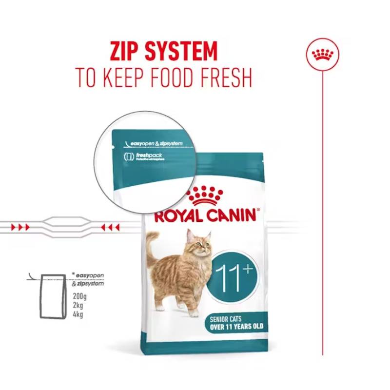 Royal Canin Feline Ageing 11+ cat food bag with zip system keeps food fresh.