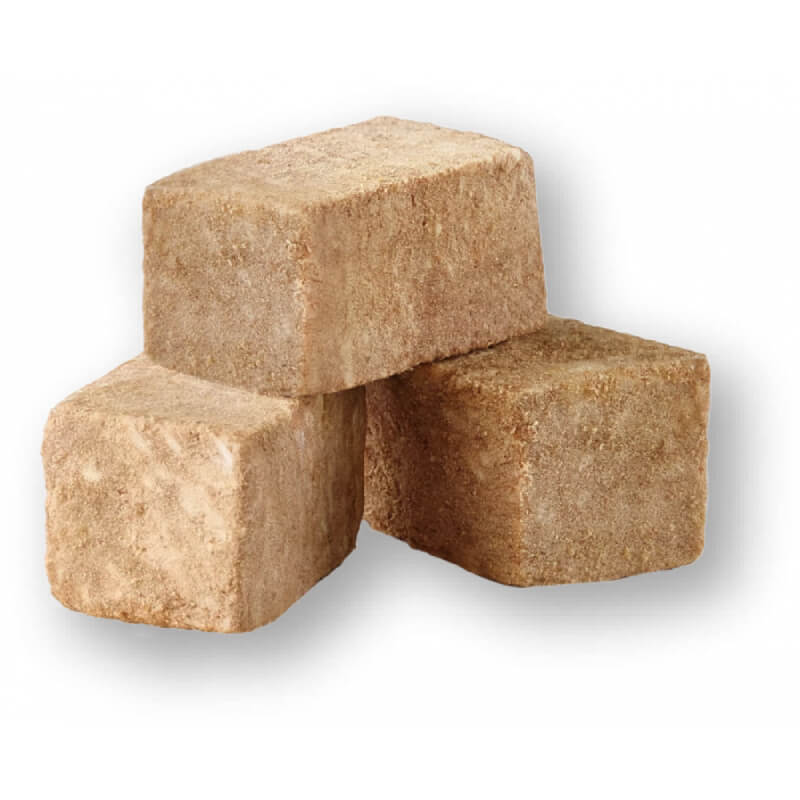 Natures Menu Freeze Dried Meat Chunks 40g—perfect chicken treat or meal topper for dogs.