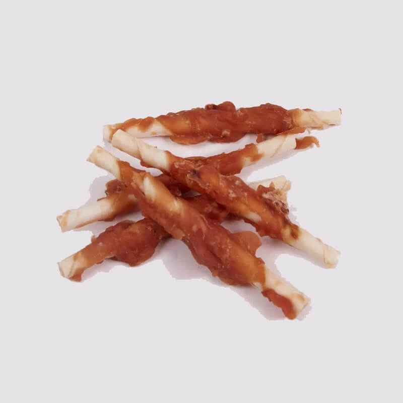 Five Tasty and Meaty Chewy Twists with Chicken for Dogs 320g, arranged on a plain background.