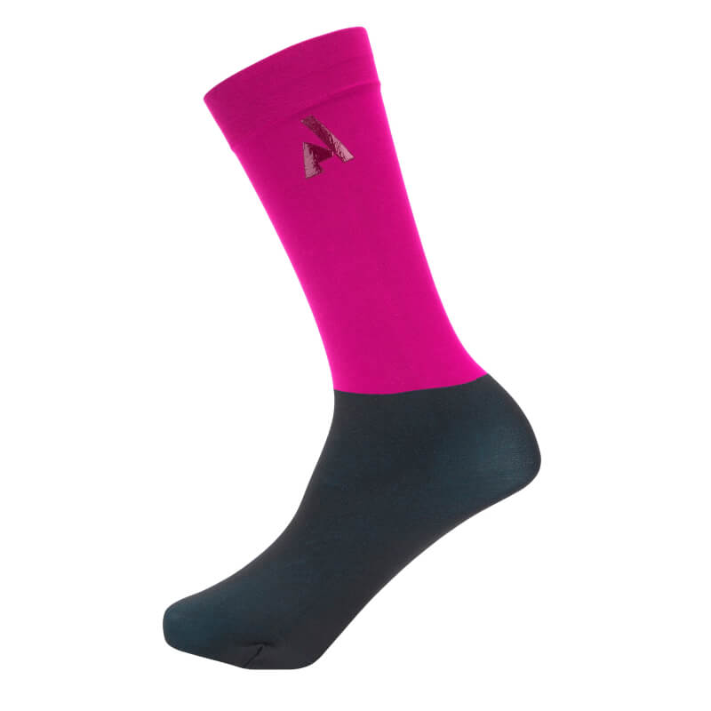 Aubrion React Fuchsia socks: black foot, pink calf, breathable—ideal for young riders.