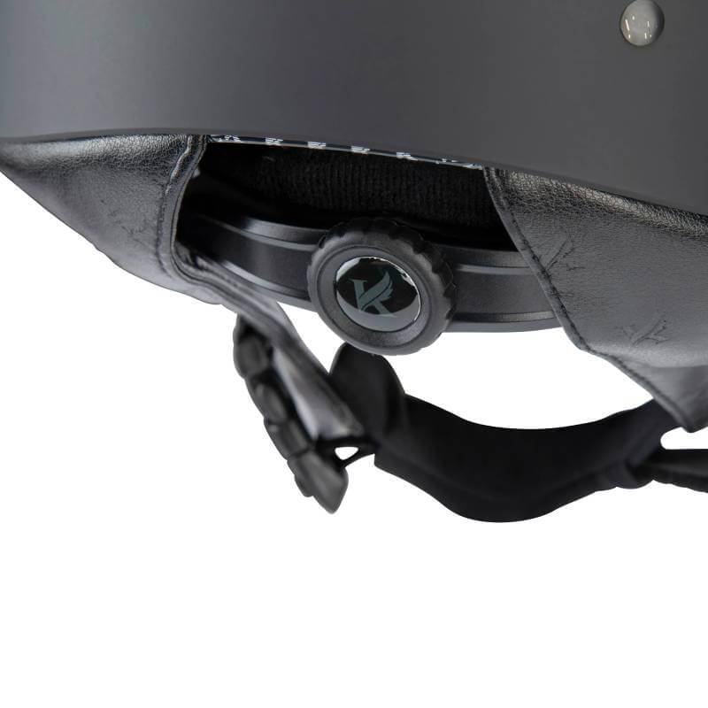 Close-up of Shires Karben Amity SMRT Riding Hat Black’s adjustment dial and chin strap buckle.