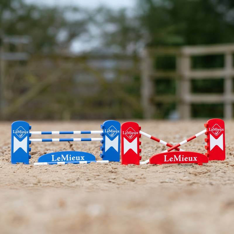 LeMieux Toy Pony Jump Set Benetton/Chilli/White for toy ponies, perfect for outdoor play.