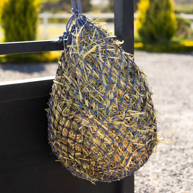 LeMieux Hippo Haynet Powder Blue/Shadow, durable mesh with handle for slow feeding.