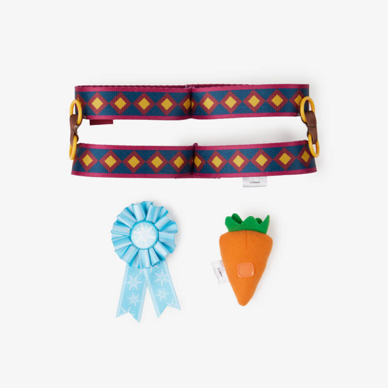 LeMieux Disney Sven set: Frozen belt, carrot plush, blue ribbon, reindeer harness, logo on purple.
