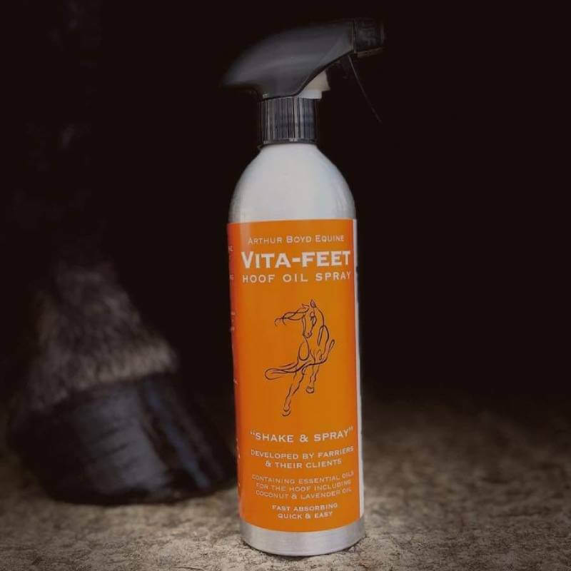 Arthur Boyd Equine Vita Feet Hoof Oil Spray 500ml for horse hoof care on concrete surfaces.