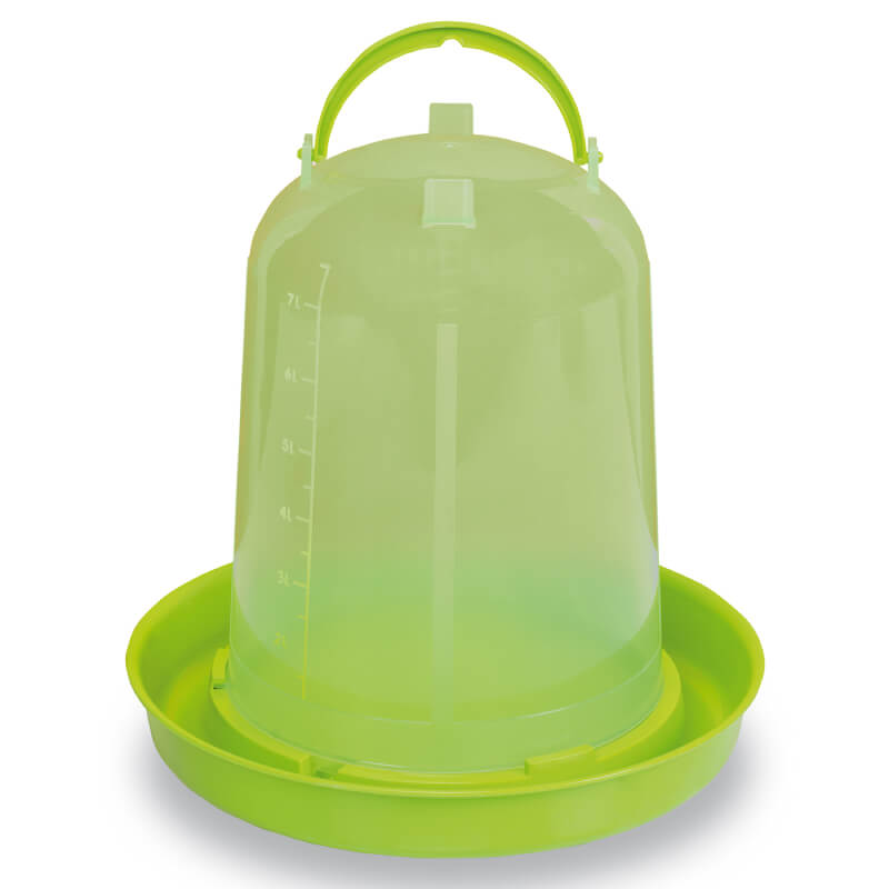 Gaun Chicken Drinker Eco Green: durable, with handle and semi-transparent tank by Gaun.