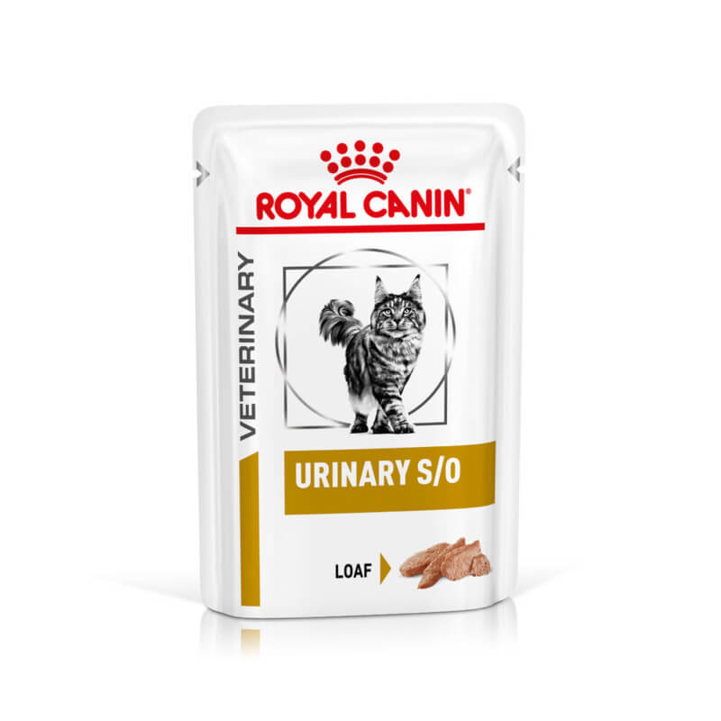 A pouch of Royal Canin Veterinary Feline Urinary S/O Loaf Wet Cat Food 85g with cat image.