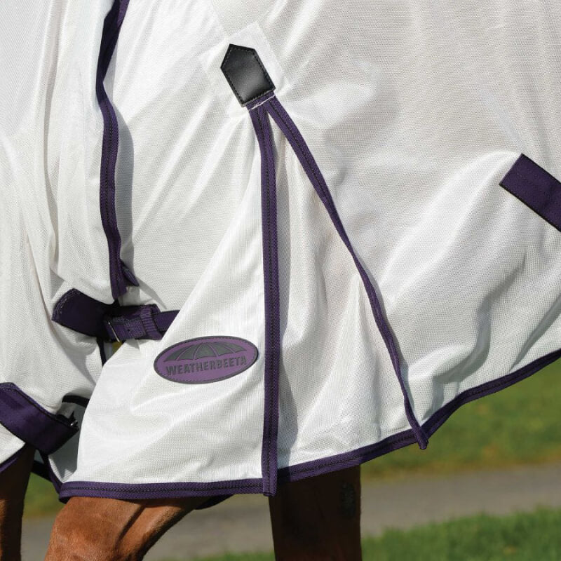 Close-up of a horse in the Weatherbeeta Comfitec Essential Mesh II Combo Neck fly rug.