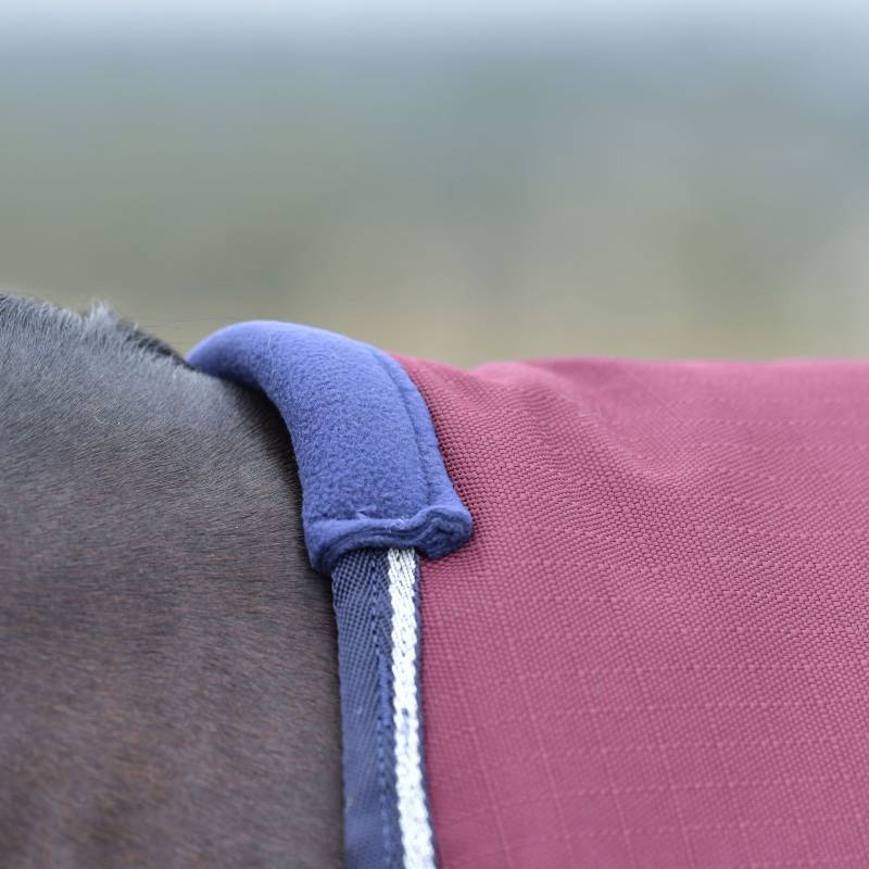Weatherbeeta Comfitec Essential Standard Neck Turnout Rug Light Plus Weight 0g Burgundy/Navy