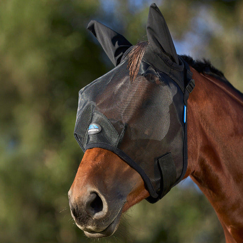 Brown horse outdoors in Weatherbeeta Comfitec Insect Guard Fly Mask With Ears Black.