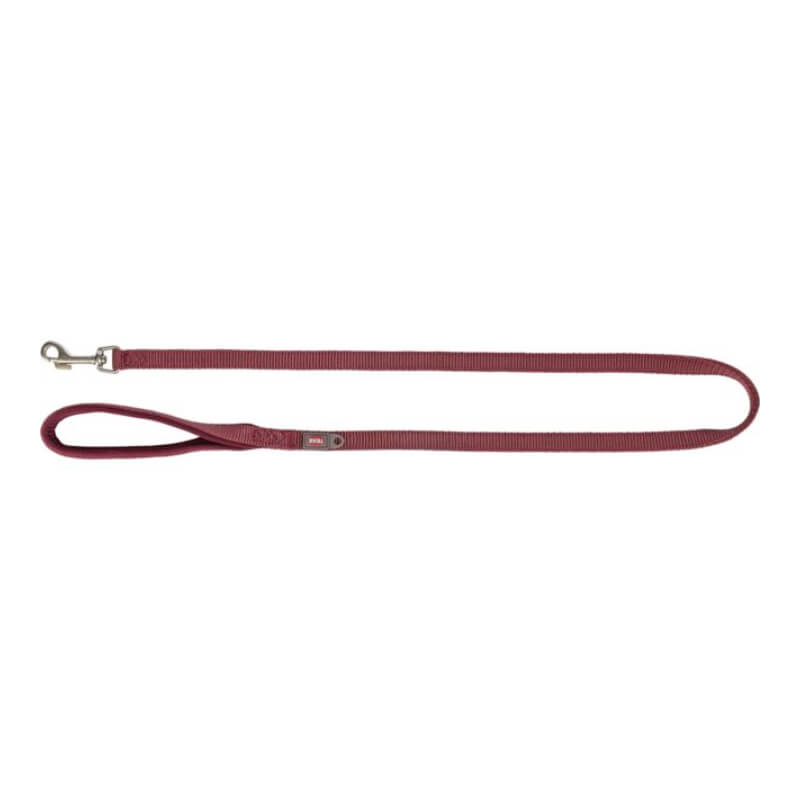 Trixie Premium Lead Sangria with neoprene-padded hand loop and metal clip.