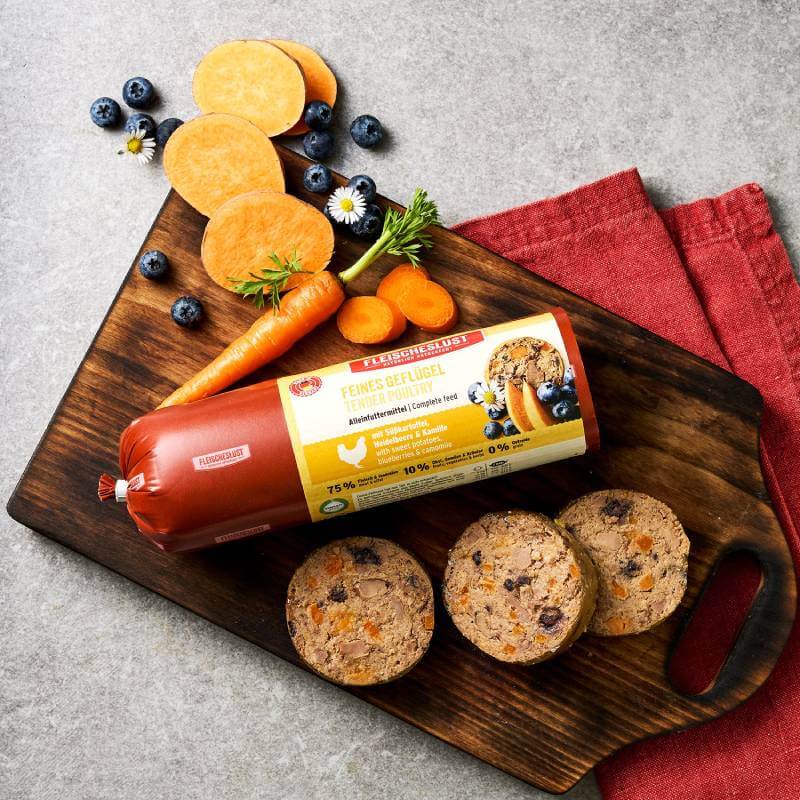 Fleischeslust Tender Poultry with sweet potatoes &amp; blueberries—perfect for grain-free meals.