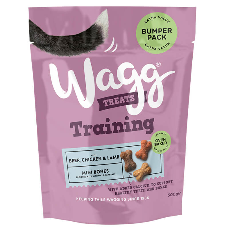 Wagg Training Treats Bumper Pack 500g: bone-shaped, vitamin-enriched treats for dogs.