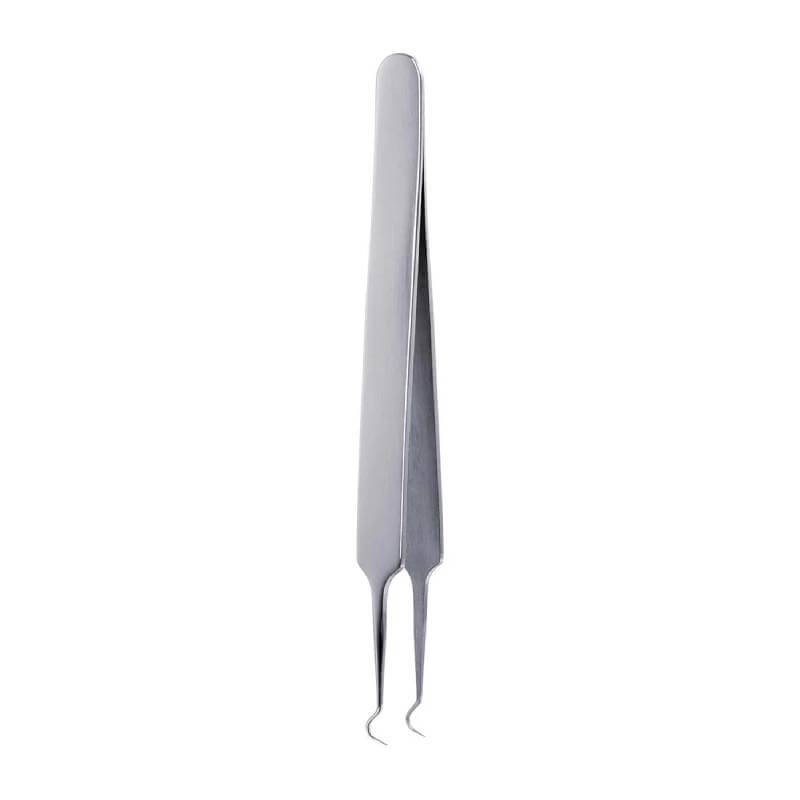 Mountain Paws Dog Tick Tweezers: Curved, pointed tips for precise tick removal.