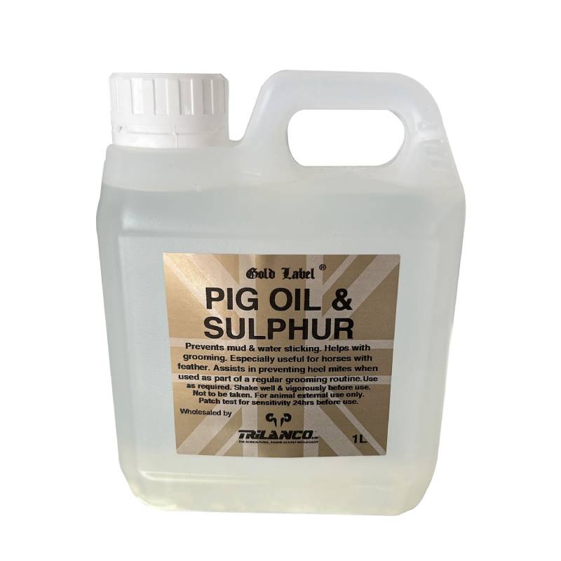 Gold Label Pig Oil &amp; Sulphur 1Ltr helps protect shire horses from mud-borne infections.