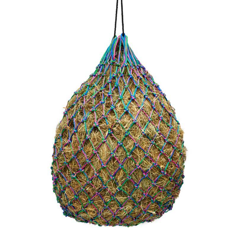 The Elico Tiverton Haynet (Triple Cord) serves as a slow feeder for your horse.