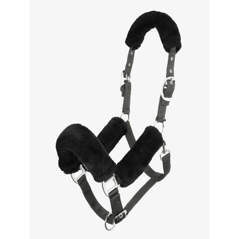 LeMieux Comfort Headcollar: black fleece-lined with soft padding on noseband, crown & cheeks.