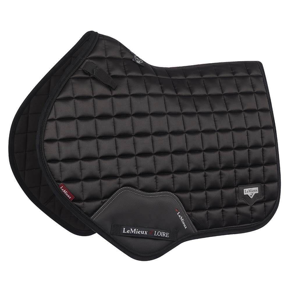LeMieux Loire Classic Close Contact Square with soft bamboo lining and LeMieux branding.