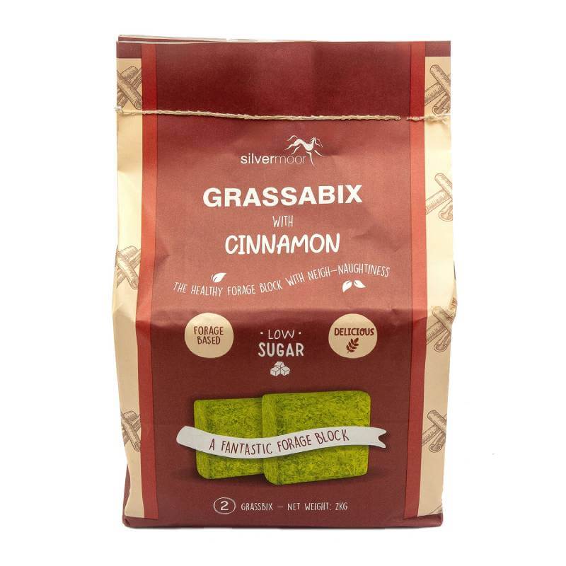 Silvermoor Grassabix with Cinnamon 1kg Twin Pack – a tasty horse treat from Silvermoor.