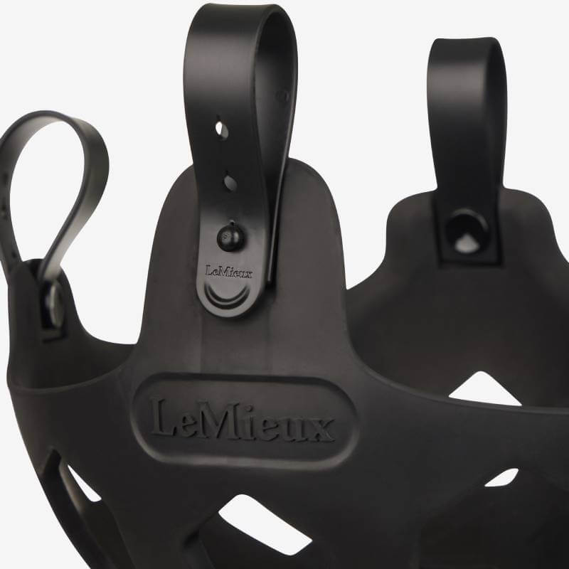 LeMieux Noma Grazzing Muzzle Black helps manage your horse’s weight with adjustable straps.
