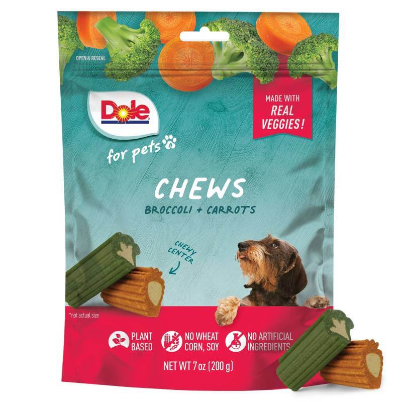 Dole Dog Chews Assorted Broccoli &amp; Carrot 200g with broccoli and carrot on the front.