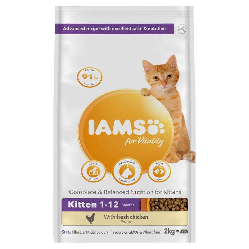 Iams Cat Vitality Kitten Food Chicken 2kg offers balanced nutrition for growing kittens.