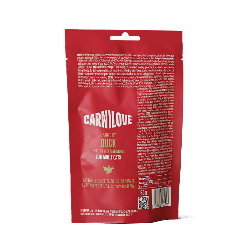 Red bag of Carnilove Duck with Raspberries Cat Treats, 10x50g, crunchy protein treats visible.