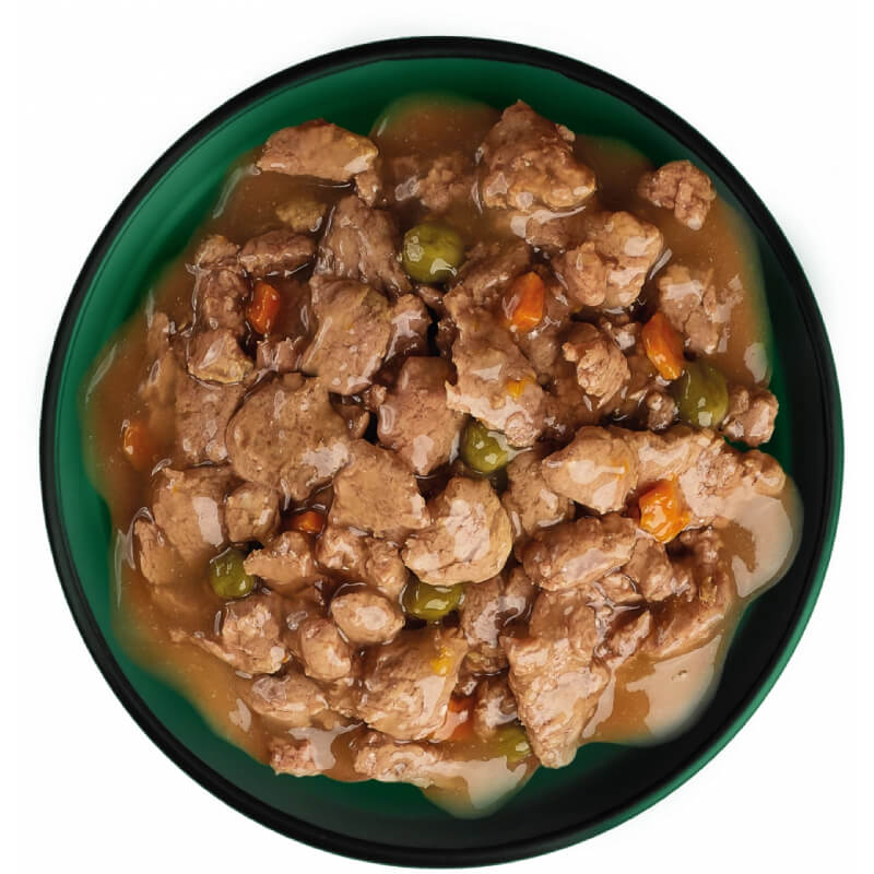 Natures Menu Bites in Gravy Cat Pouch: beef, vegetables, and natural ingredients in rich gravy.