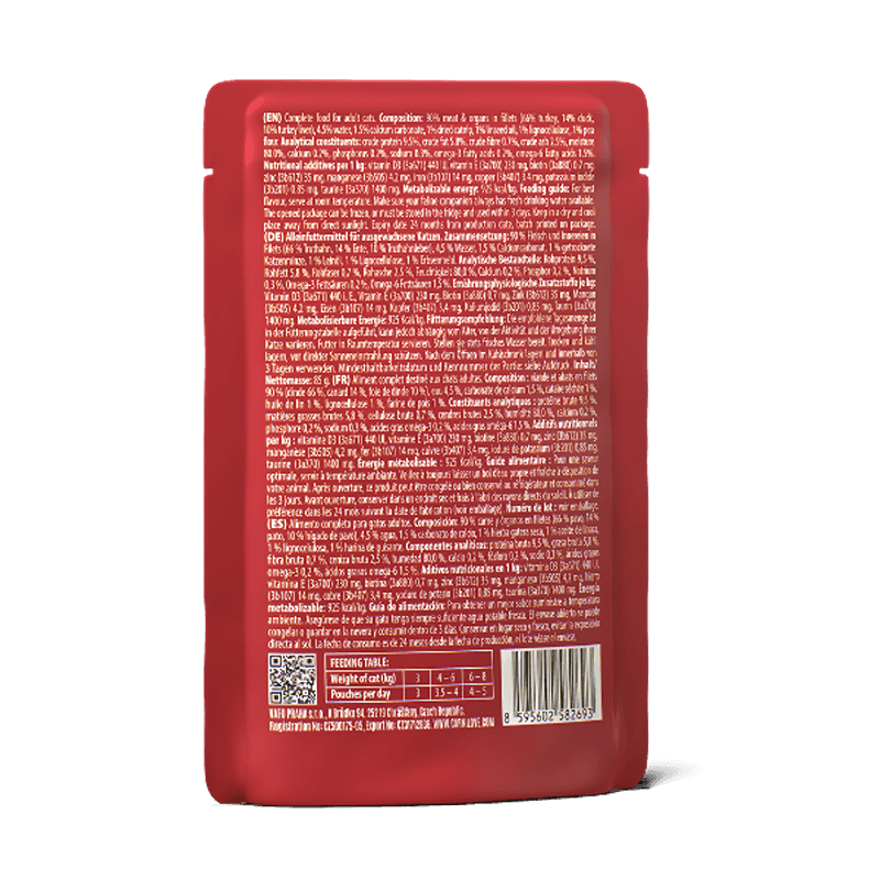 Carnilove Gravy Duck with Catnip Cat Pouch 24x85g, featuring an illustrated cat on pack.