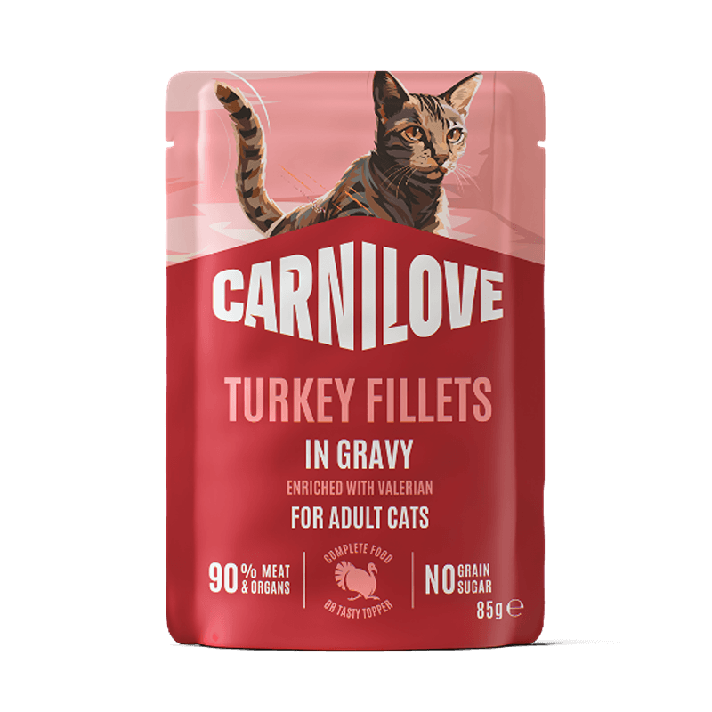 Carnilove Gravy Turkey with Valerian Cat Pouch 24x85g, features a cat illustration on pack.